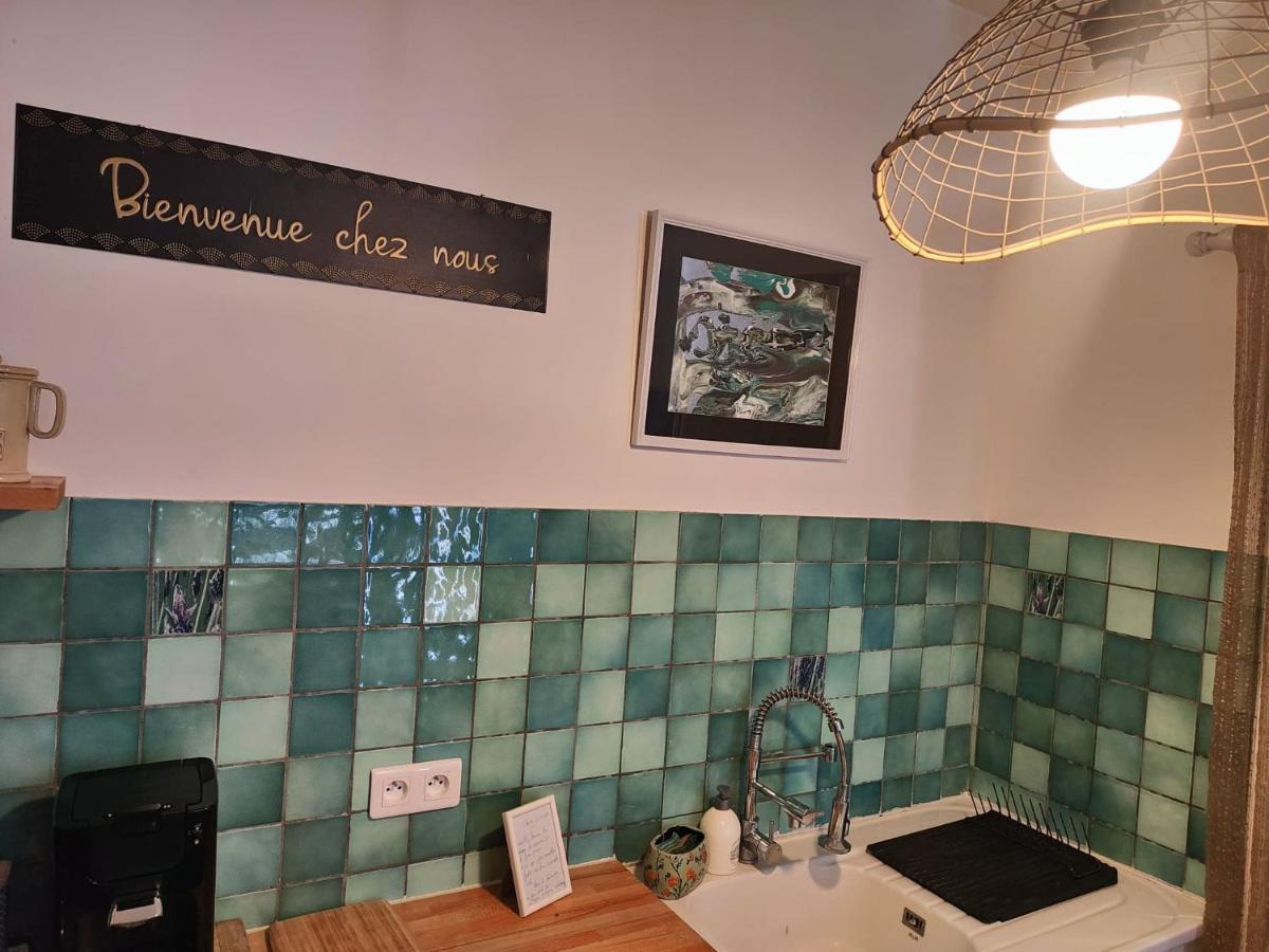 Valréas L'Empire D'Essences Appartement מראה חיצוני תמונה