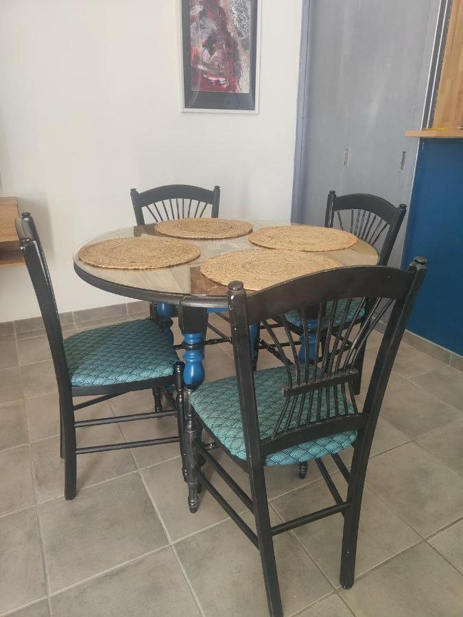 Valréas L'Empire D'Essences Appartement מראה חיצוני תמונה